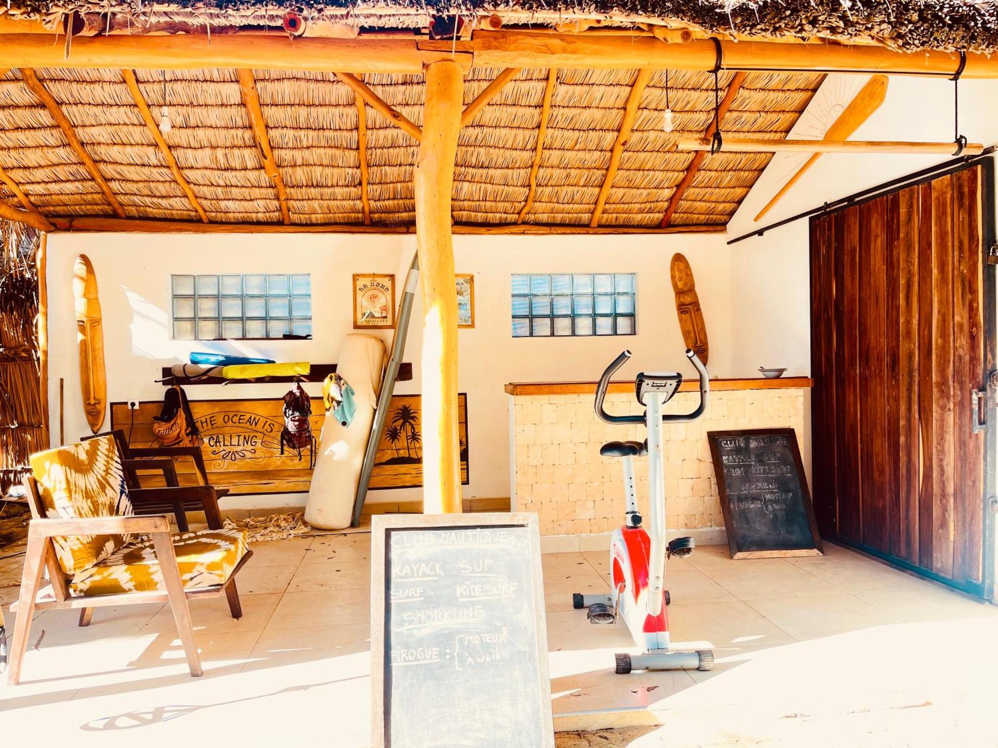 Vovo Telo Lodge Toliara Exterior foto